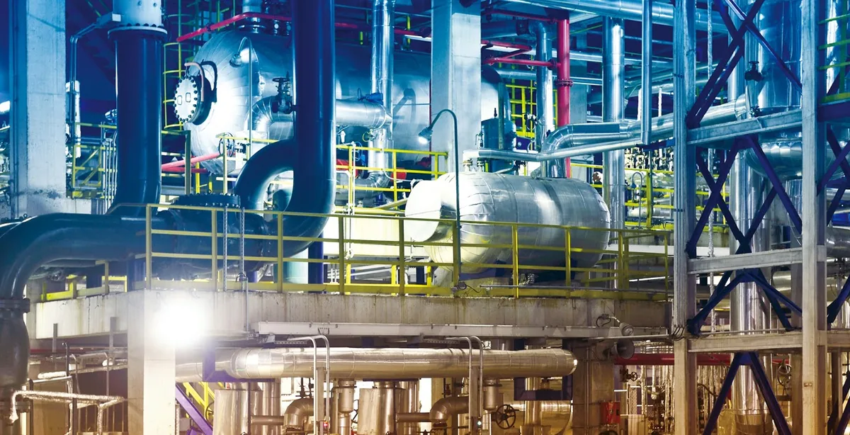 Pipework and valves in a fertilizer setting